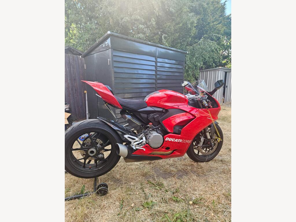 Ducati Panigale V2