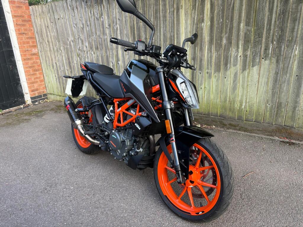 KTM 390 Duke