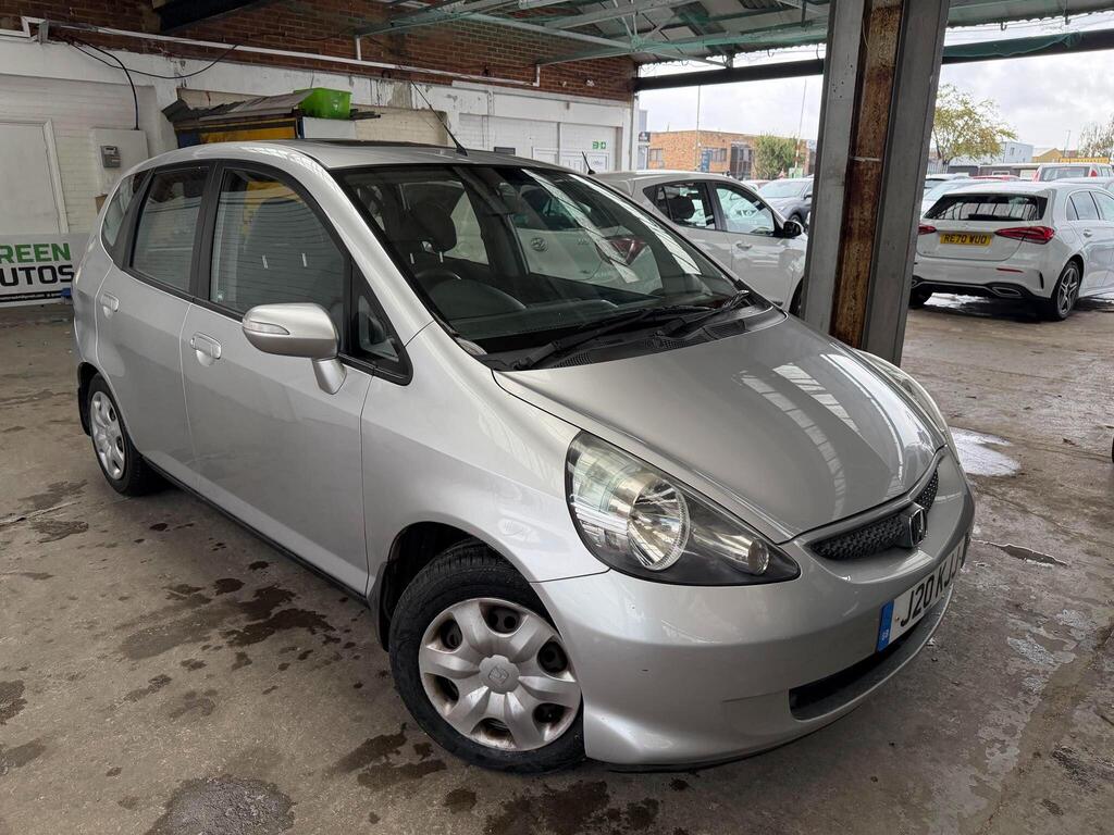 Honda Jazz Hatchback 1.4 i-DSI SE CVT-7 5dr
