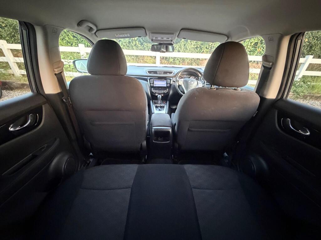 2015 Nissan Qashqai thumbnail 21