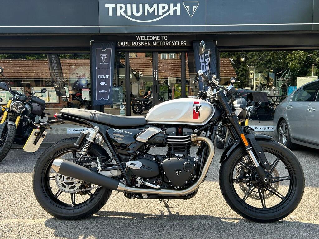 Triumph Speed Twin 900