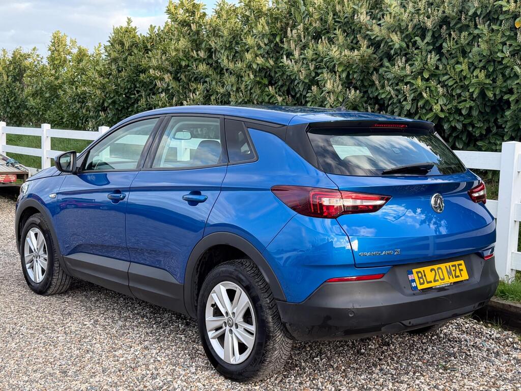 2020 Vauxhall Grandland X thumbnail 8