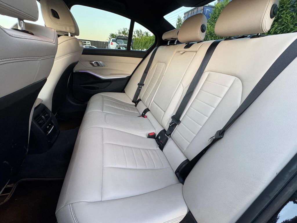 BMW 3 Series 2.0 330e 12kWh M Sport Auto Euro 6 (s/s) 4dr thumbnail 16