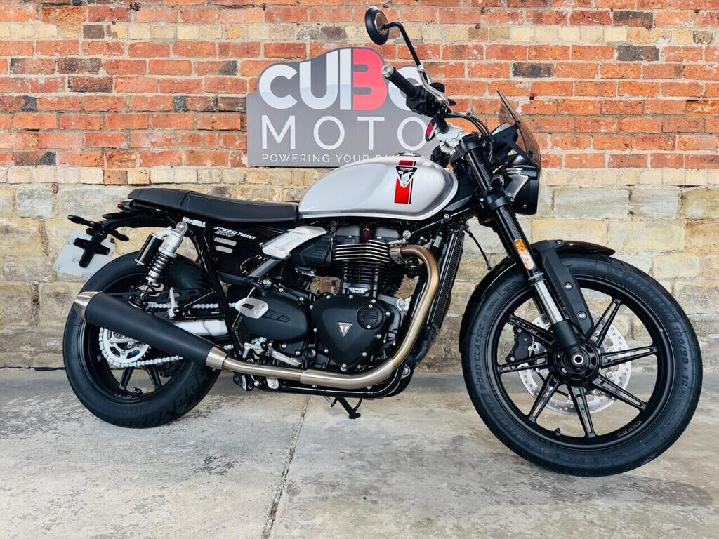Triumph Speed Twin 900