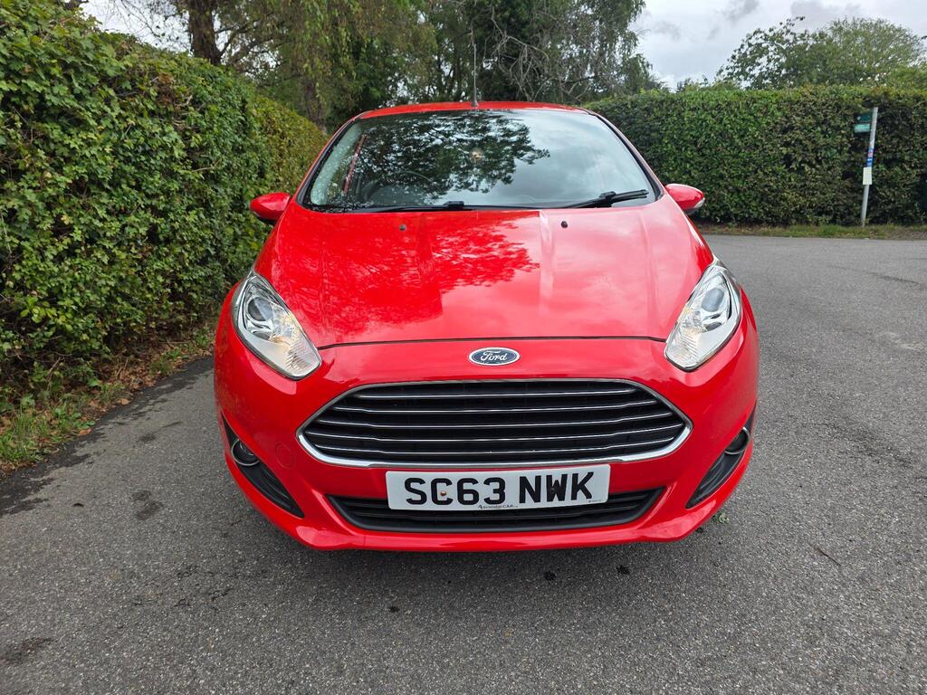 Ford Fiesta Hatchback 1.0 Zetec Euro 5 (s/s) 5dr