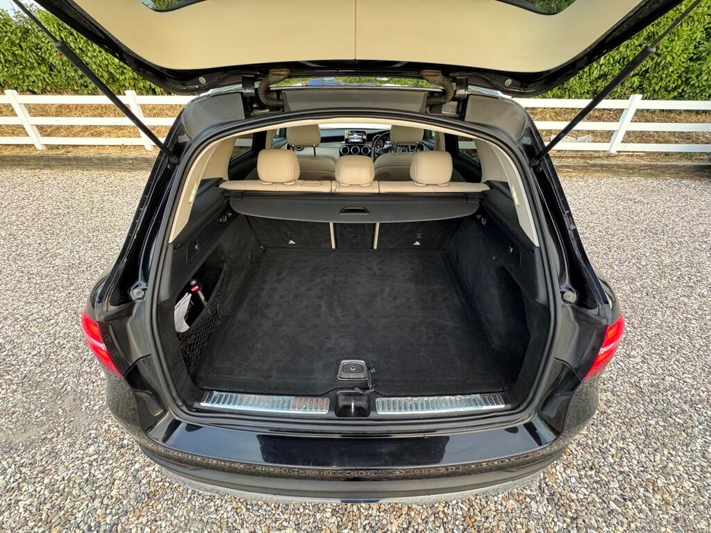 Mercedes-Benz GLC 2.1 GLC220d Sport (Premium) G-Tronic 4MATIC Euro 6 (s/s) 5dr thumbnail 49