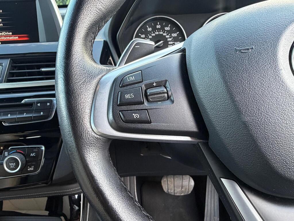 2015 BMW X1 thumbnail 32