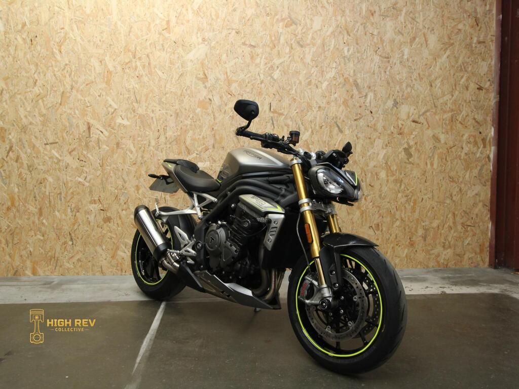 Triumph Speed Triple 1200