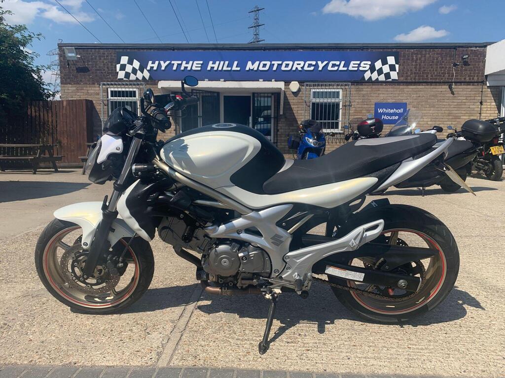 Suzuki Gladius 650 Unlisted SFV650