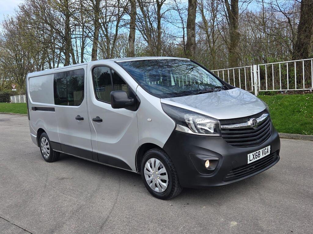 Vauxhall Vivaro Combi Van 1.6 CDTi 2900 BiTurbo ecoTEC Sportive Crew Van L2 H1 Euro 6 (s/s) 5dr (6 Seat)