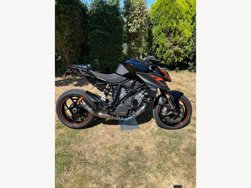 KTM 1290 Super Duke R