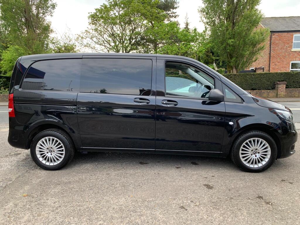 Mercedes-Benz Vito Combi Van 2.0 116 CDI Premium Crew Van G-Tronic RWD L1 Euro 6 (s/s) 5dr