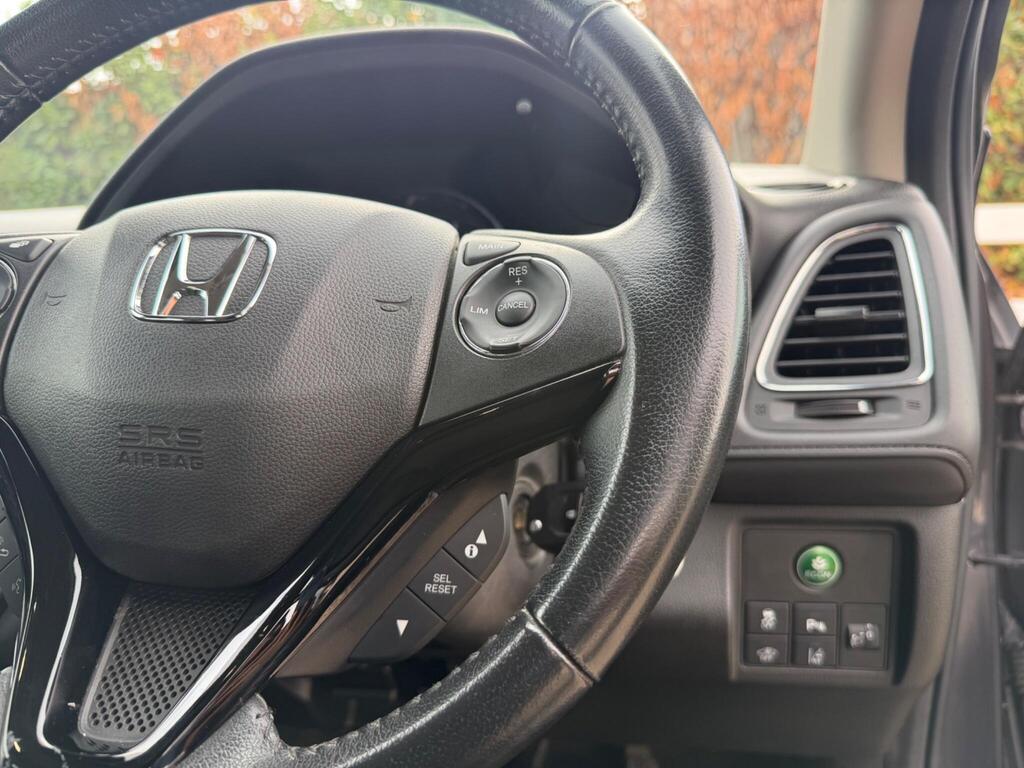 2016 Honda HR-V thumbnail 33
