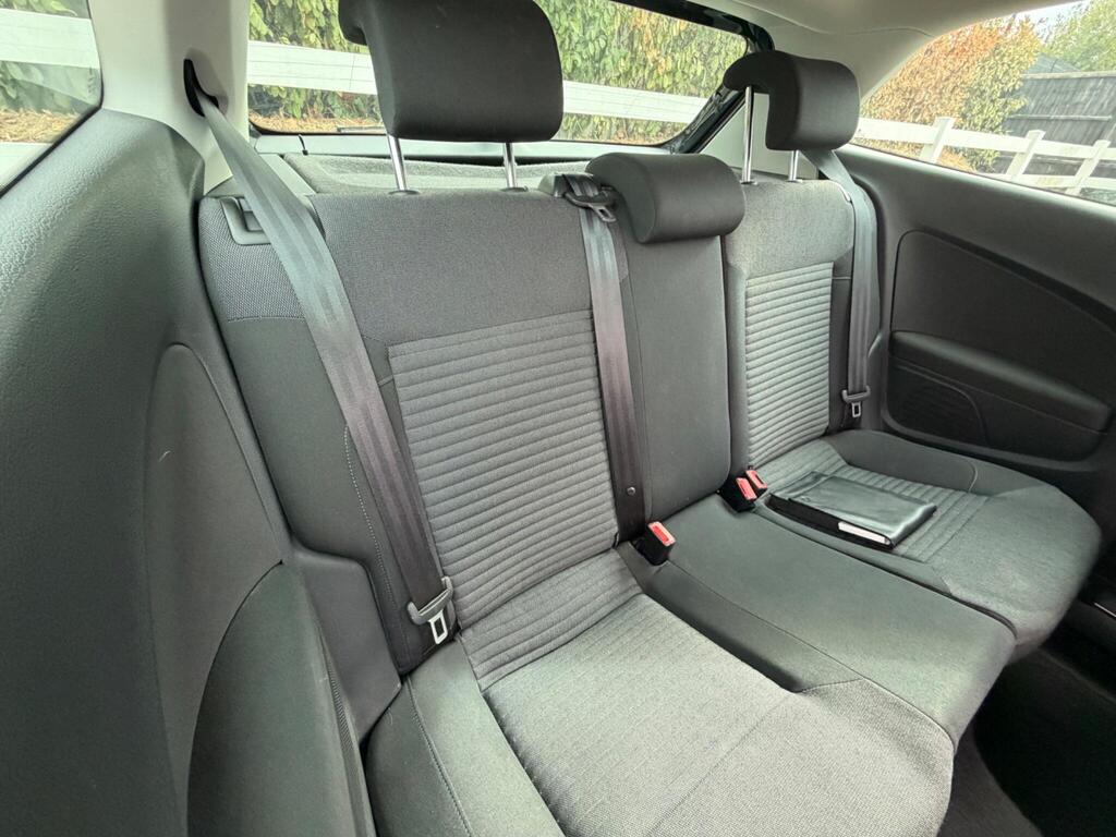 2012 Volkswagen Polo thumbnail 12
