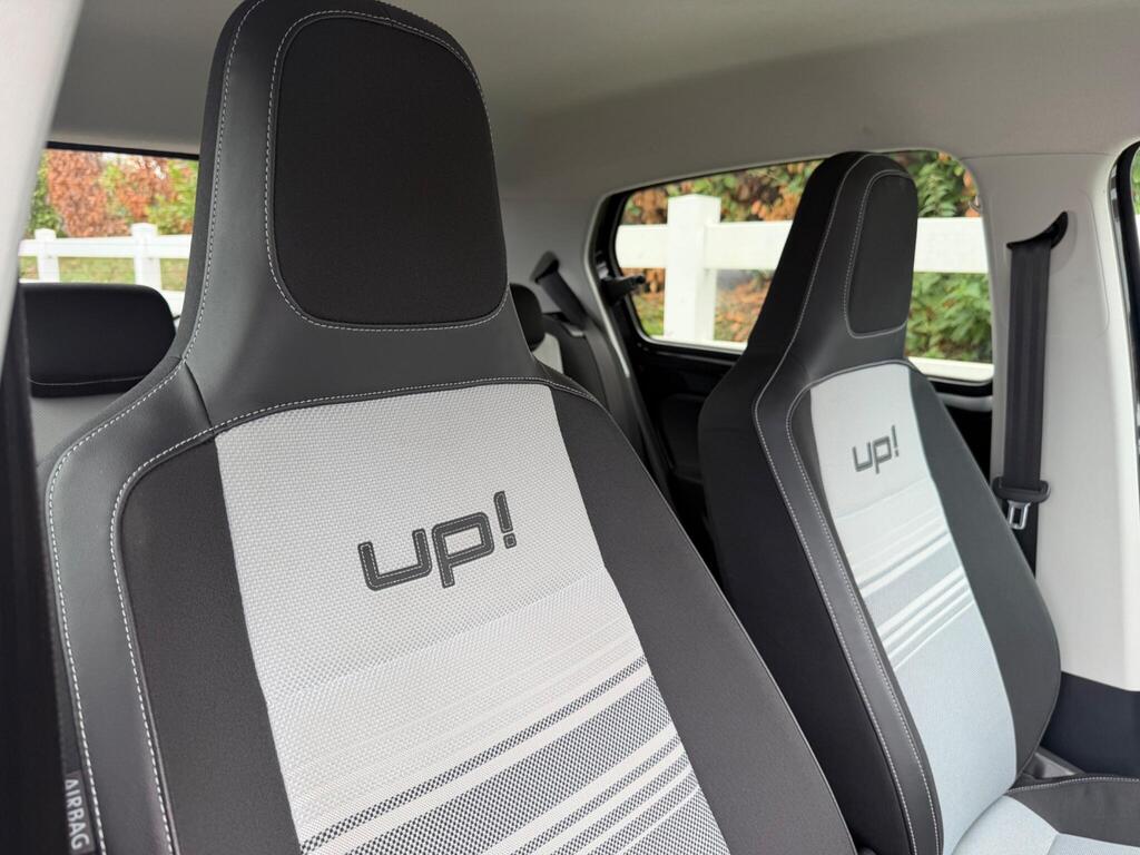 2012 Volkswagen up! thumbnail 38