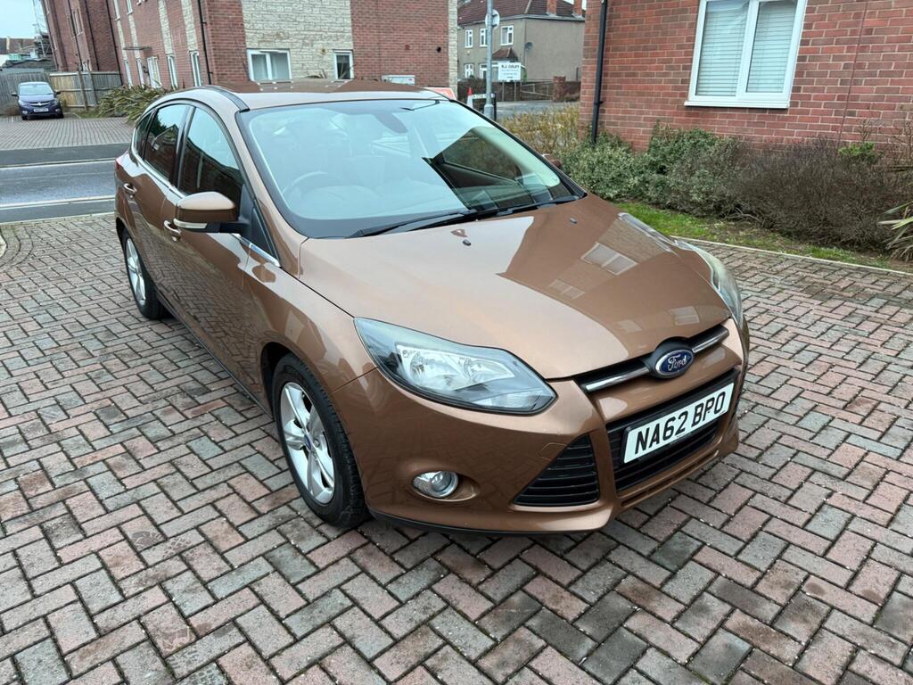 Ford Focus Hatchback 1.6 Zetec Powershift Euro 5 5dr