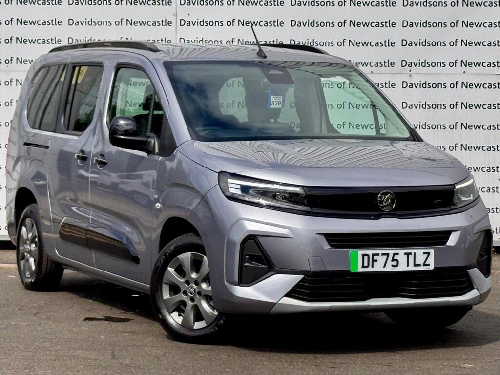 Vauxhall Combo Life Electric MPV 52kWh Ultimate XL MPV Auto 5dr (7.4kW Charger)