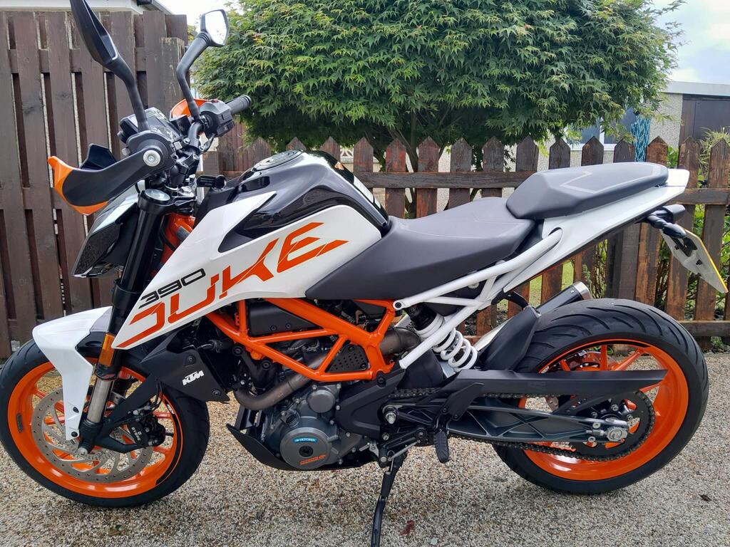 KTM 390 Duke
