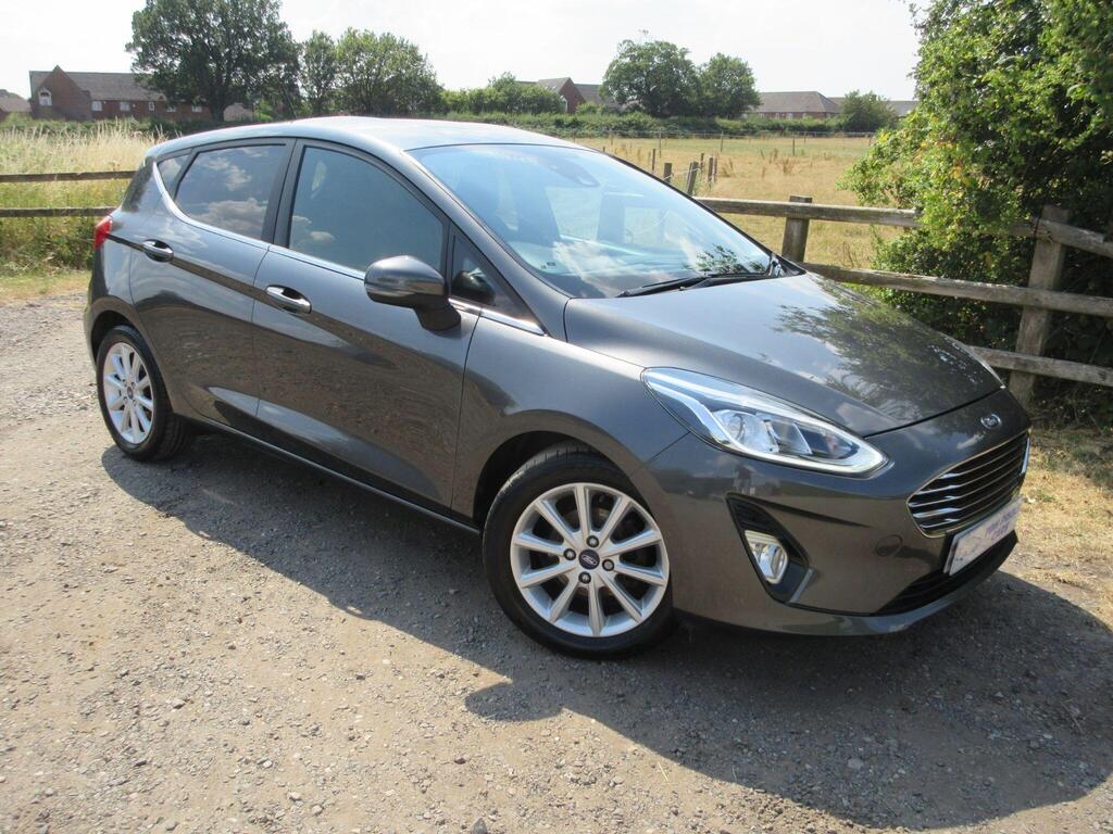 Ford Fiesta Hatchback 1.0T EcoBoost Titanium Euro 6 (s/s) 5dr
