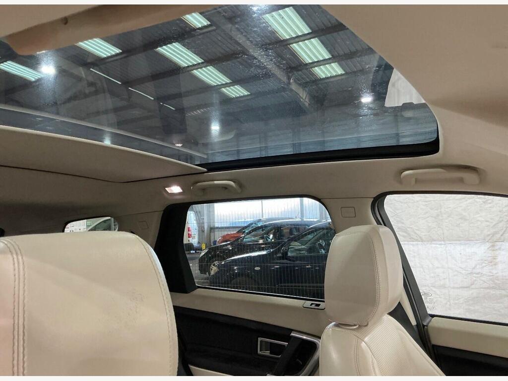 2017 Land Rover Discovery Sport thumbnail 11