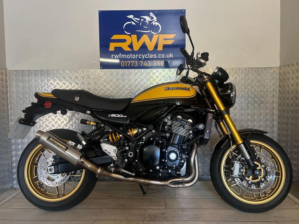 Kawasaki Z900 RS SE