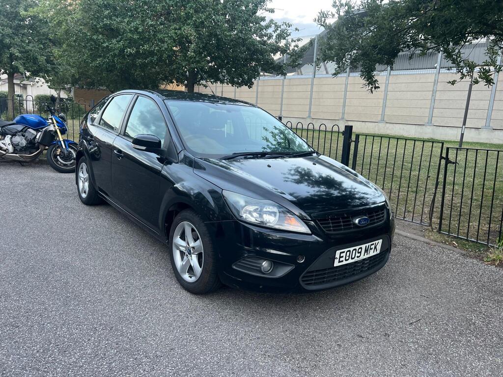 Ford Focus Hatchback 1.6 Zetec 5dr