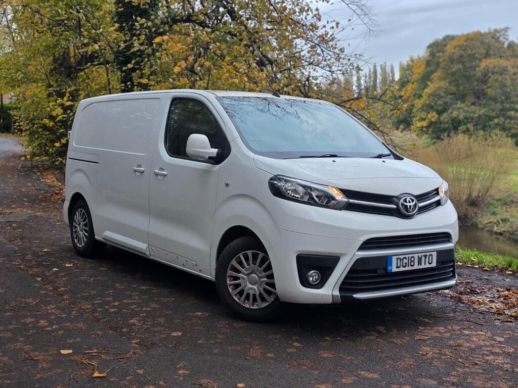 Toyota ProAce Panel Van 1.6D Comfort Medium Panel Van MWB Euro 6 (s/s) 6dr