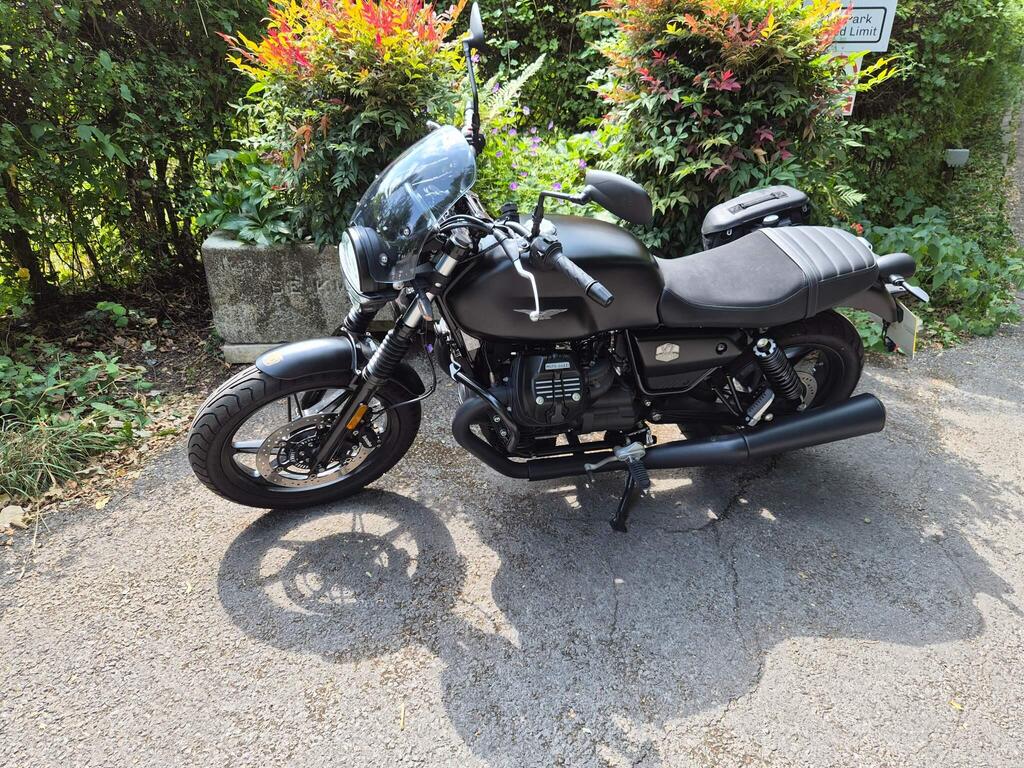 Moto Guzzi V7