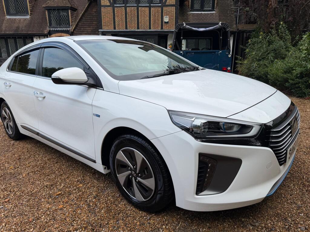 Hyundai IONIQ Hatchback 1.6 h-GDi Premium DCT Euro 6 (s/s) 5dr
