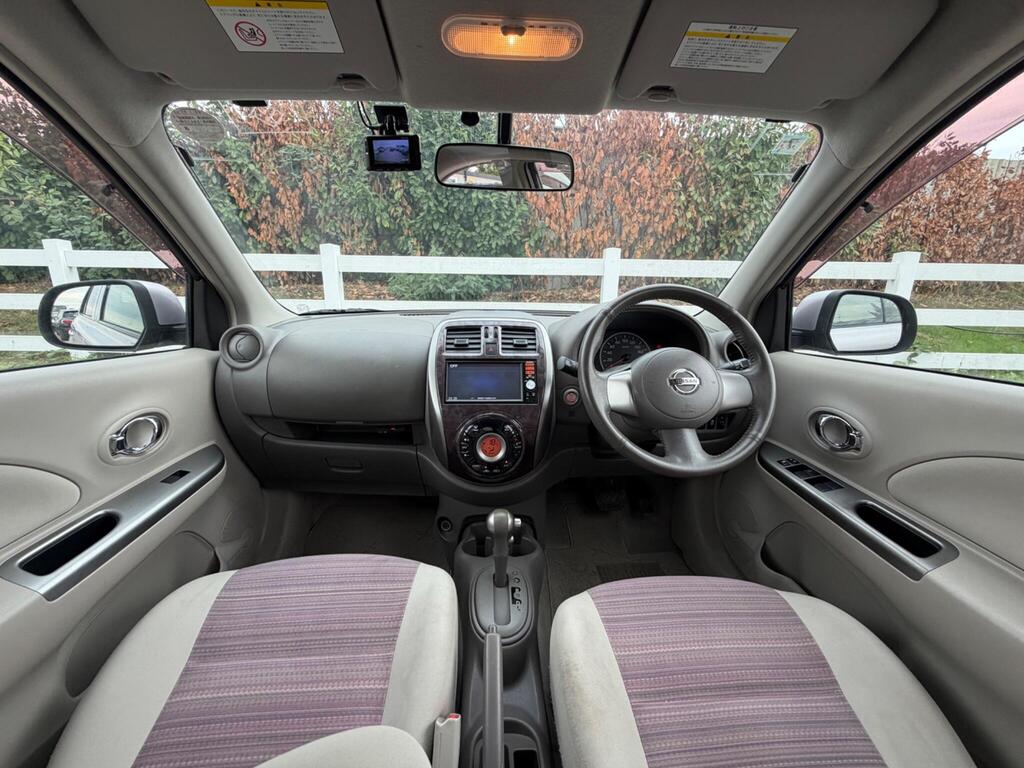 2015 Nissan Micra thumbnail 15