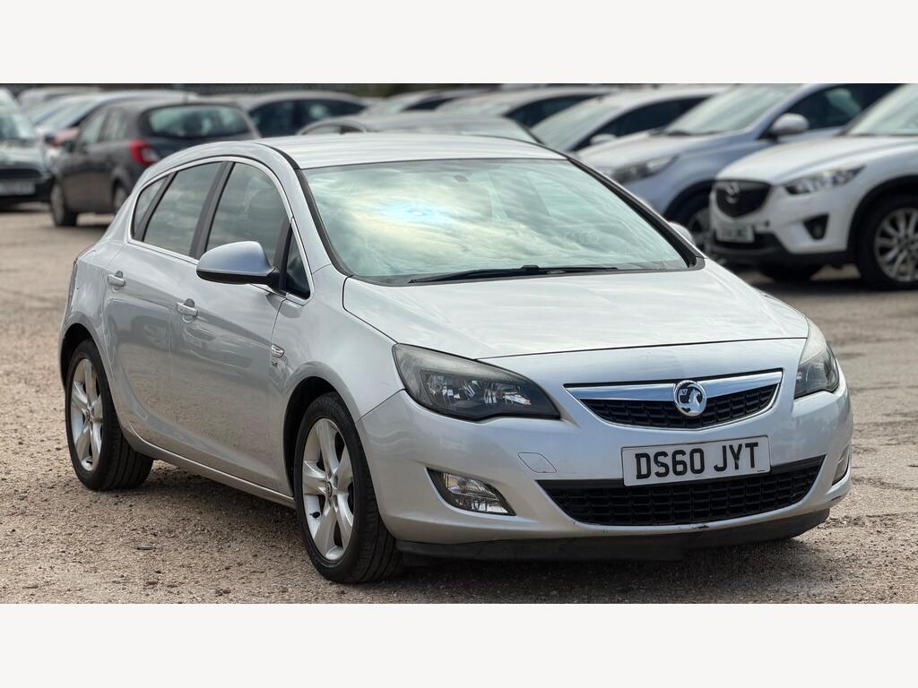 Vauxhall Astra Hatchback 1.6 16v SRi Euro 5 5dr