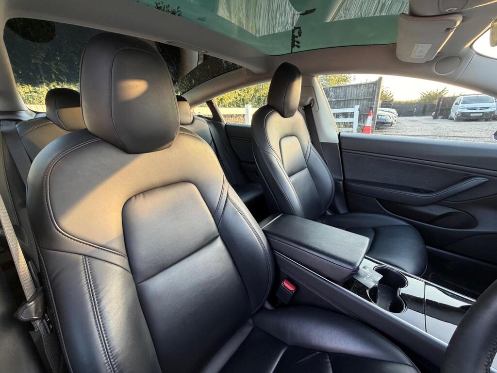 2020 Tesla Model 3 thumbnail 16