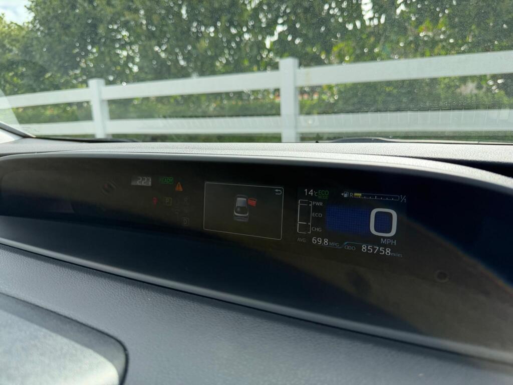 2019 Toyota Prius thumbnail 31