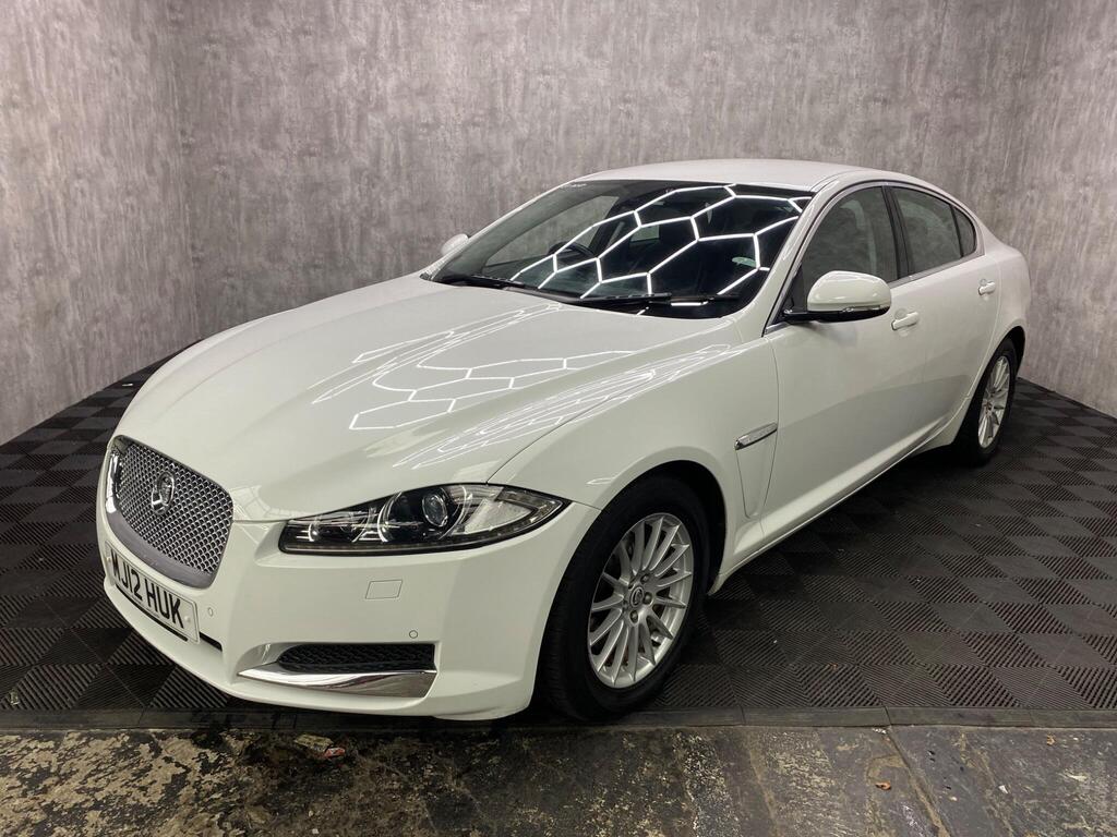 Jaguar XF Saloon 2.2d SE Business Auto Euro 5 (s/s) 4dr