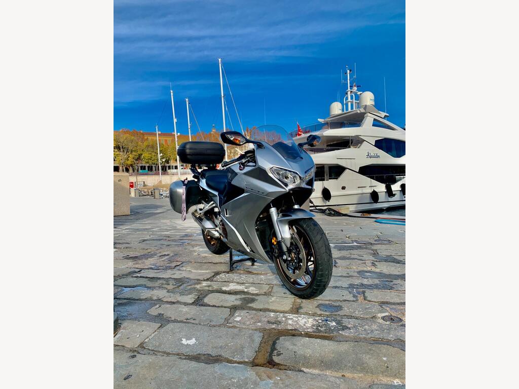 Honda VFR800