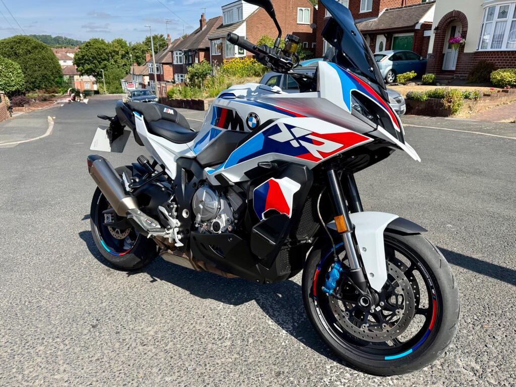 BMW M 1000 XR
