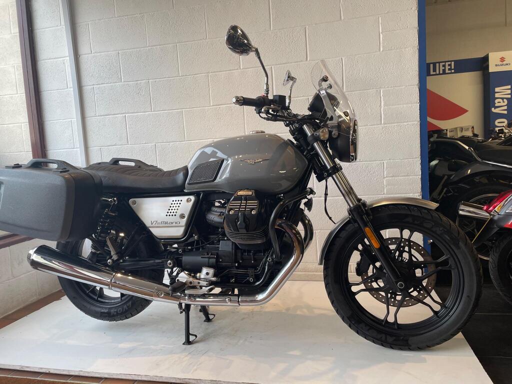 Moto Guzzi V7