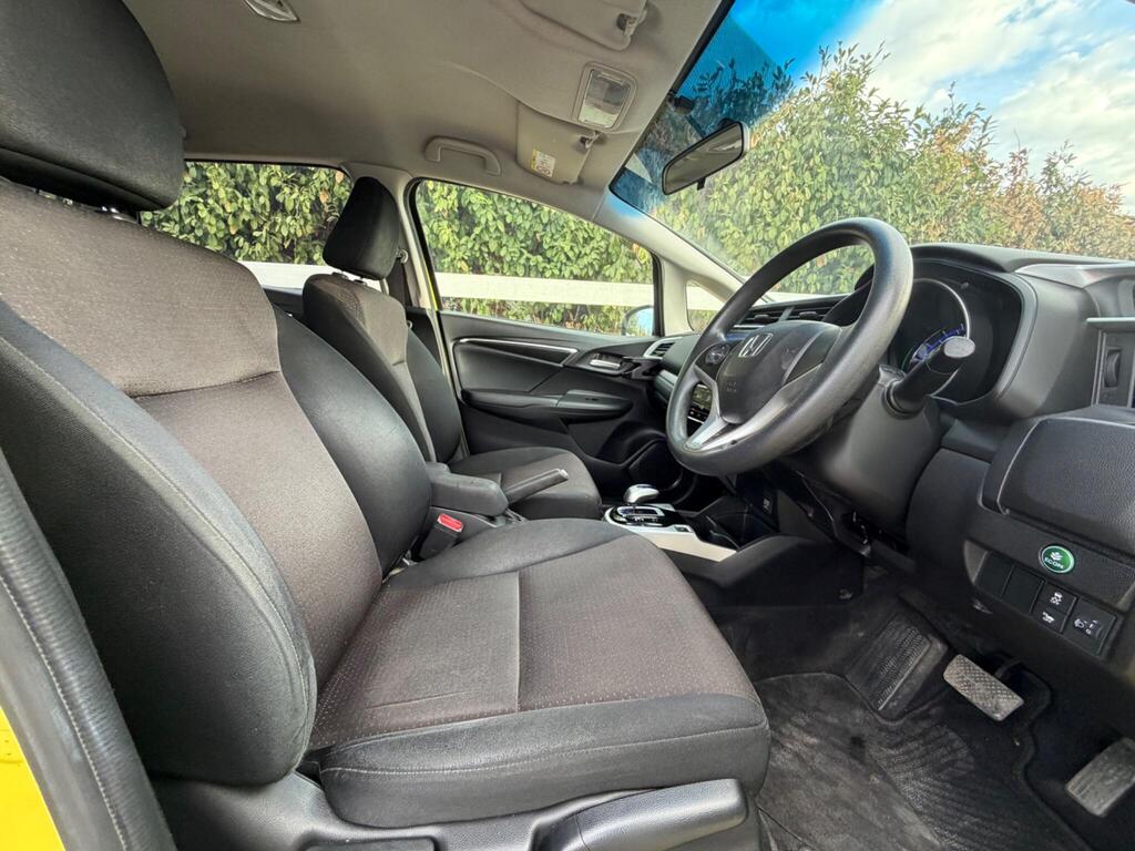 2014 Honda Jazz thumbnail 16