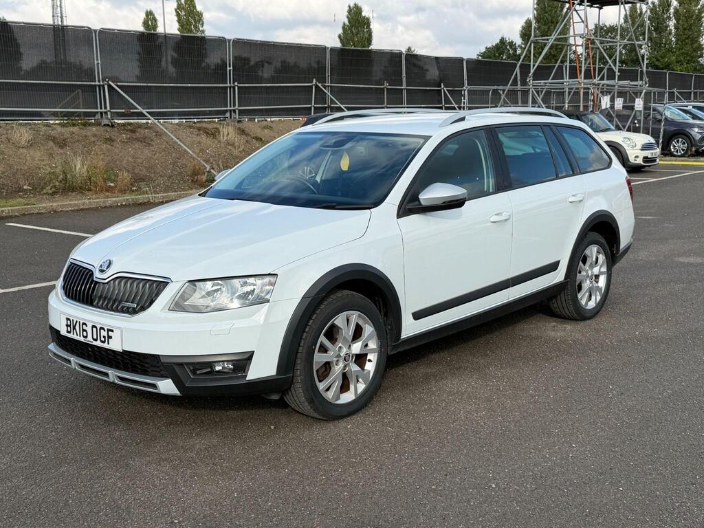 Skoda Octavia Estate 2.0 TDI Scout 4WD Euro 6 (s/s) 5dr