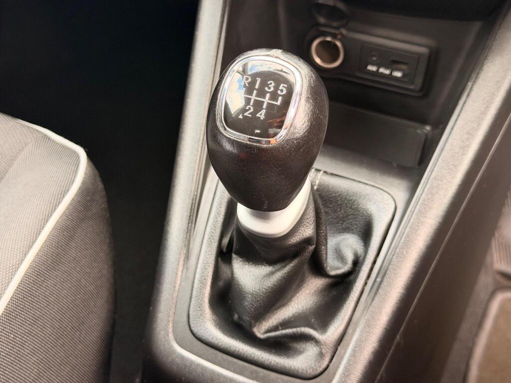 2012 Kia Venga thumbnail 17