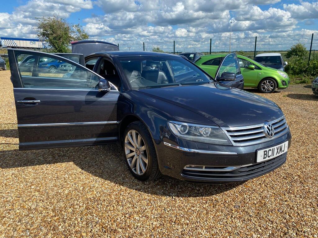 Volkswagen Phaeton Saloon 3.0 TDI CR V6 Tiptronic 4Motion Euro 5 4dr