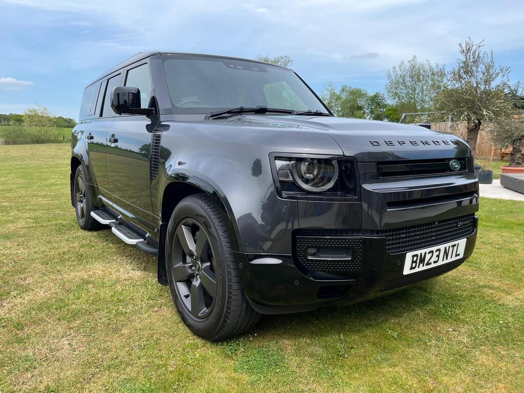 Land Rover Defender 130 SUV 3.0 D300 MHEV X-Dynamic HSE Auto 4WD Euro 6 (s/s) 5dr