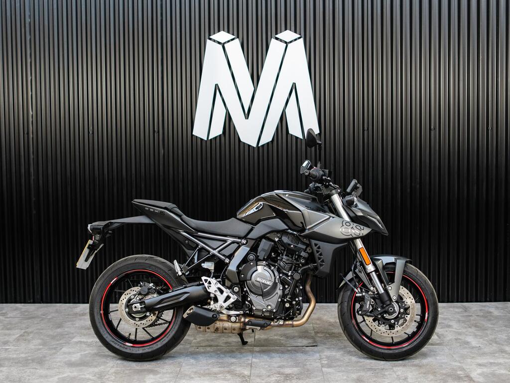 Suzuki GSX-8S