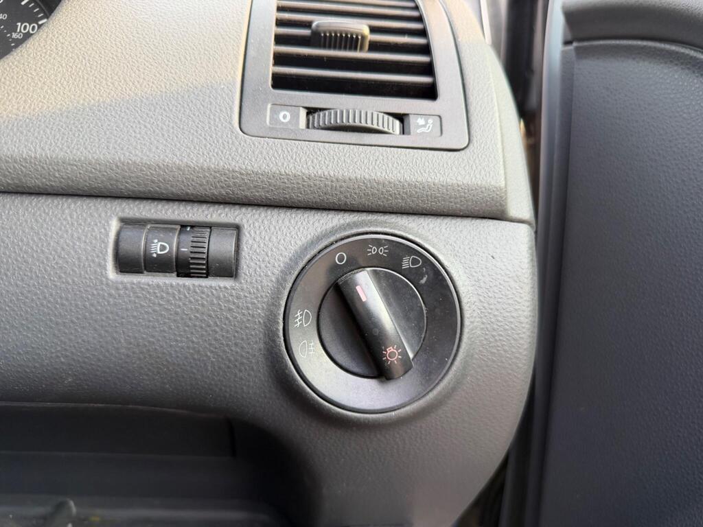 2005 Volkswagen Polo thumbnail 22