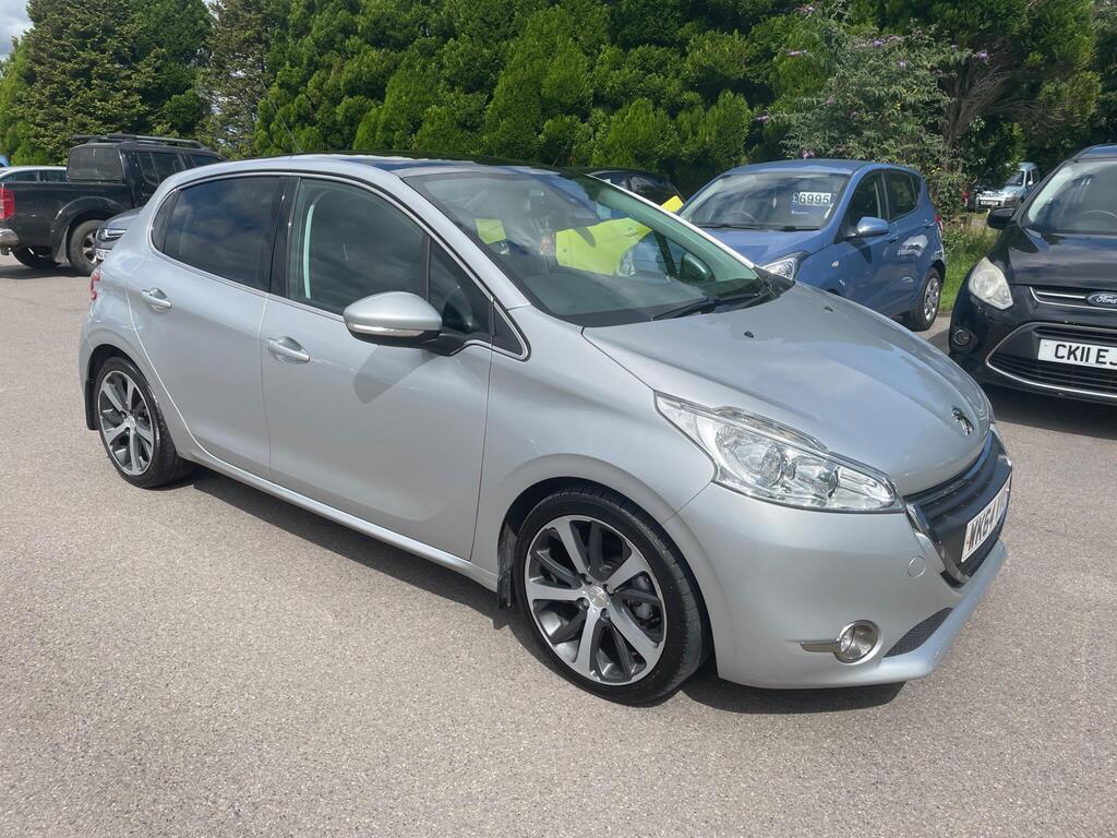 Peugeot 208 Hatchback 1.6 BlueHDi Feline Euro 6 (s/s) 5dr (Nav)