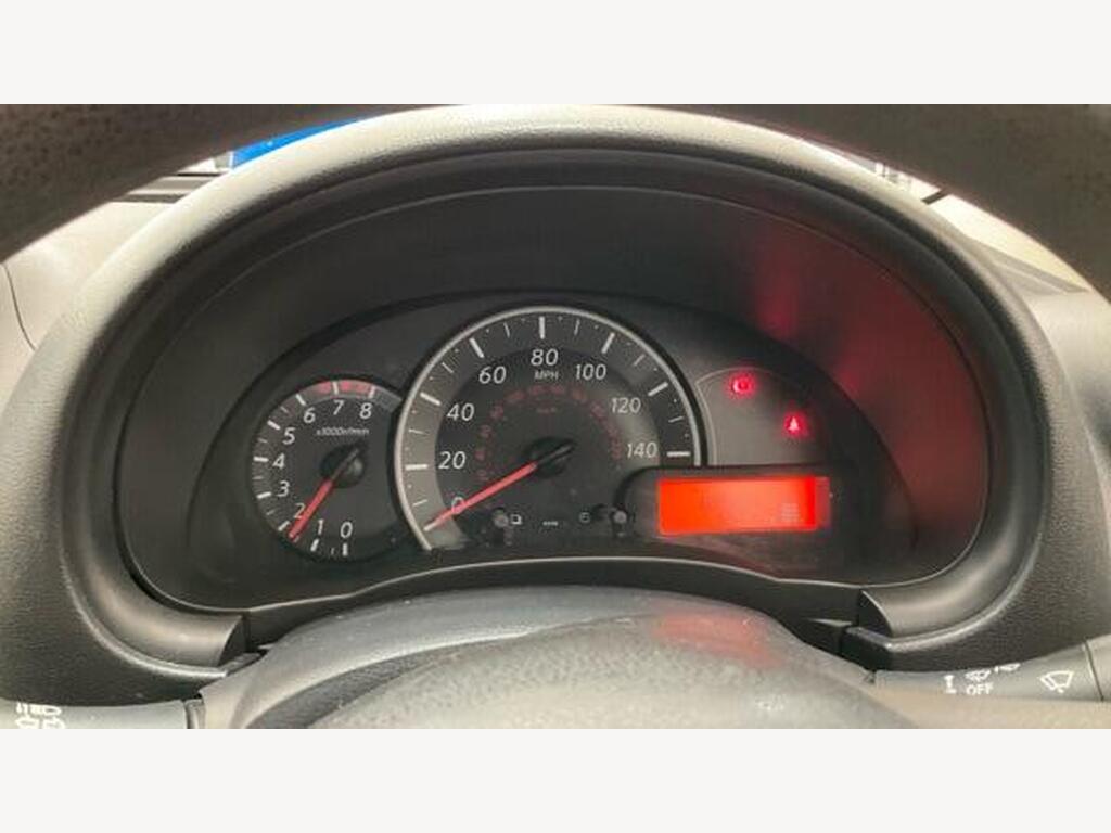 2012 Nissan Micra thumbnail 10