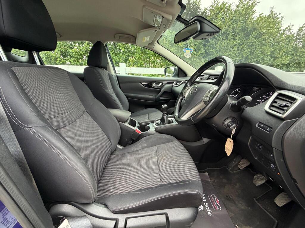 2014 Nissan Qashqai thumbnail 17