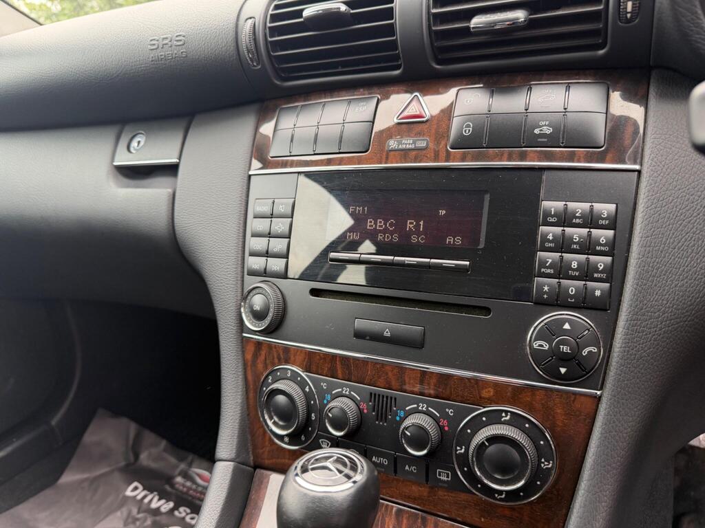 2007 Mercedes-Benz C Class thumbnail 27