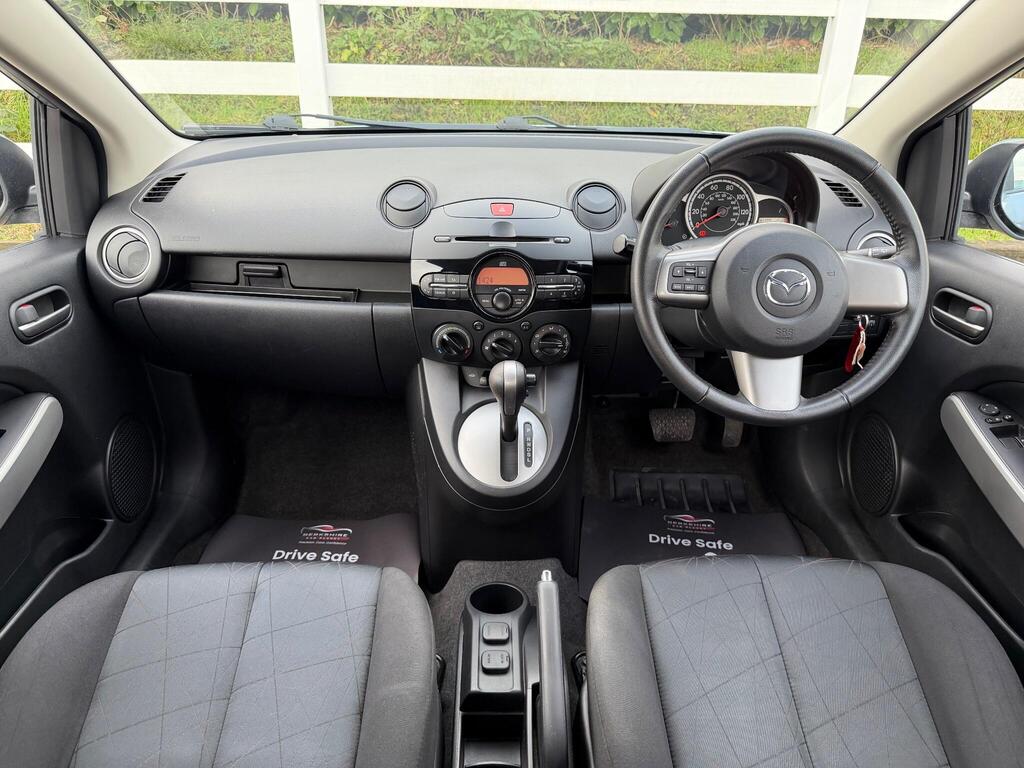 2012 Mazda Mazda2 thumbnail 15