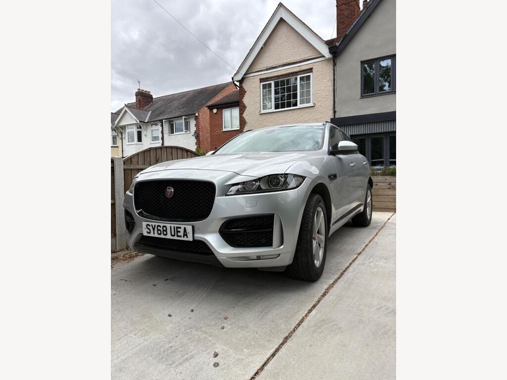 Jaguar F-PACE